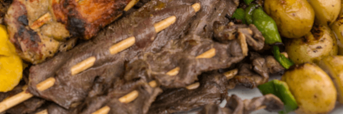 Ce este Chuzo? Și cum se prepară Carne en palito?