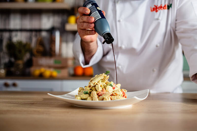 Fotografie Salata de primavara cu pui