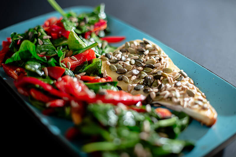 Fotografie Salata cu spanac si brie