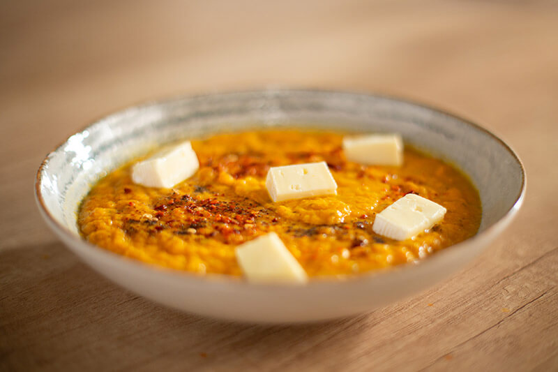 Fotografie Supa crema de morcovi si camembert Fotografie Supa crema de morcovi si camembert